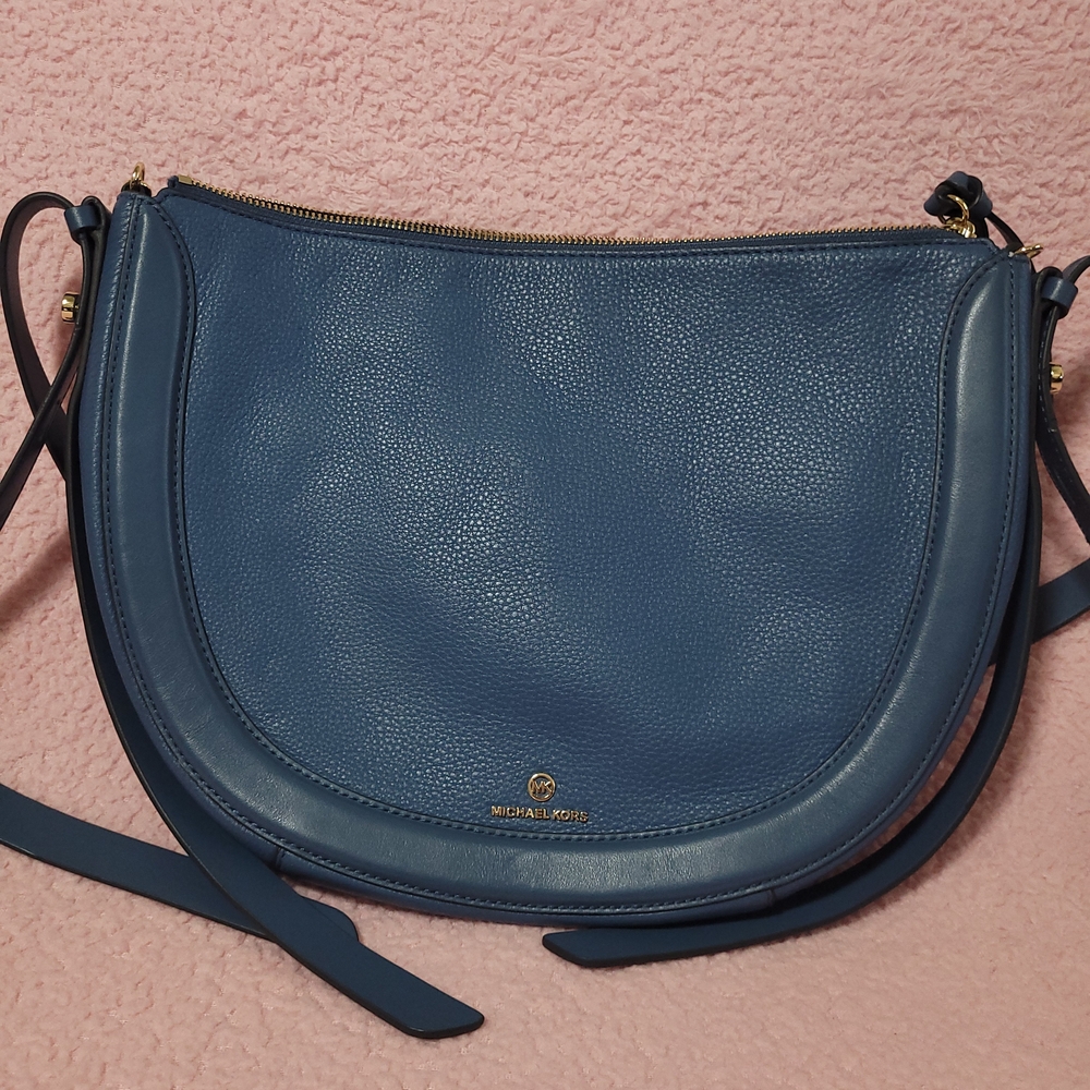 Michael Kors Blue Shoulder Bag with Gold Chain Details Medium Size Adj Strap